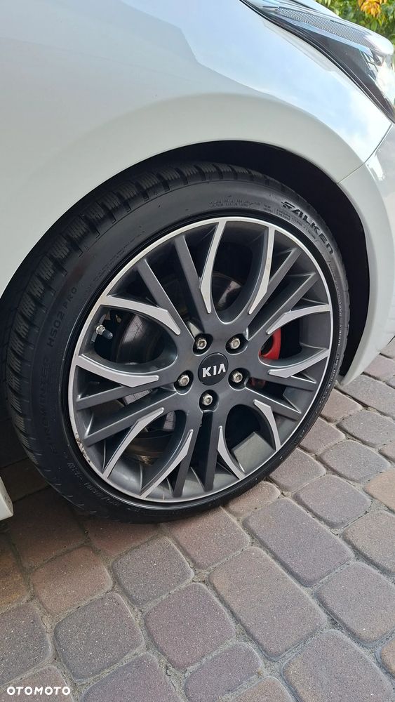 Kia Ceed 1.6 T-GDI GT-Track - 10