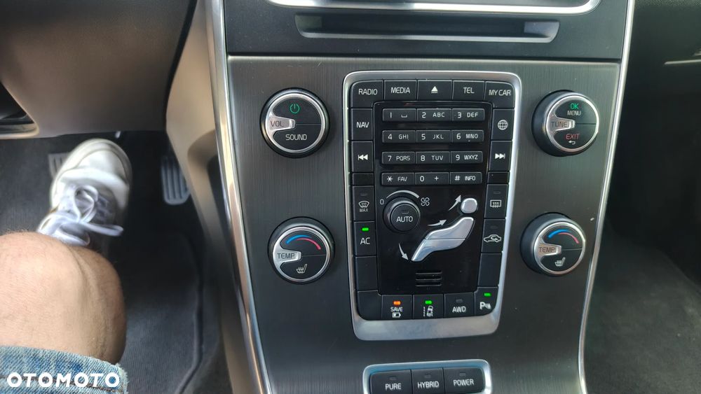 Volvo V60 D5 AWD Geartronic Summum - 15