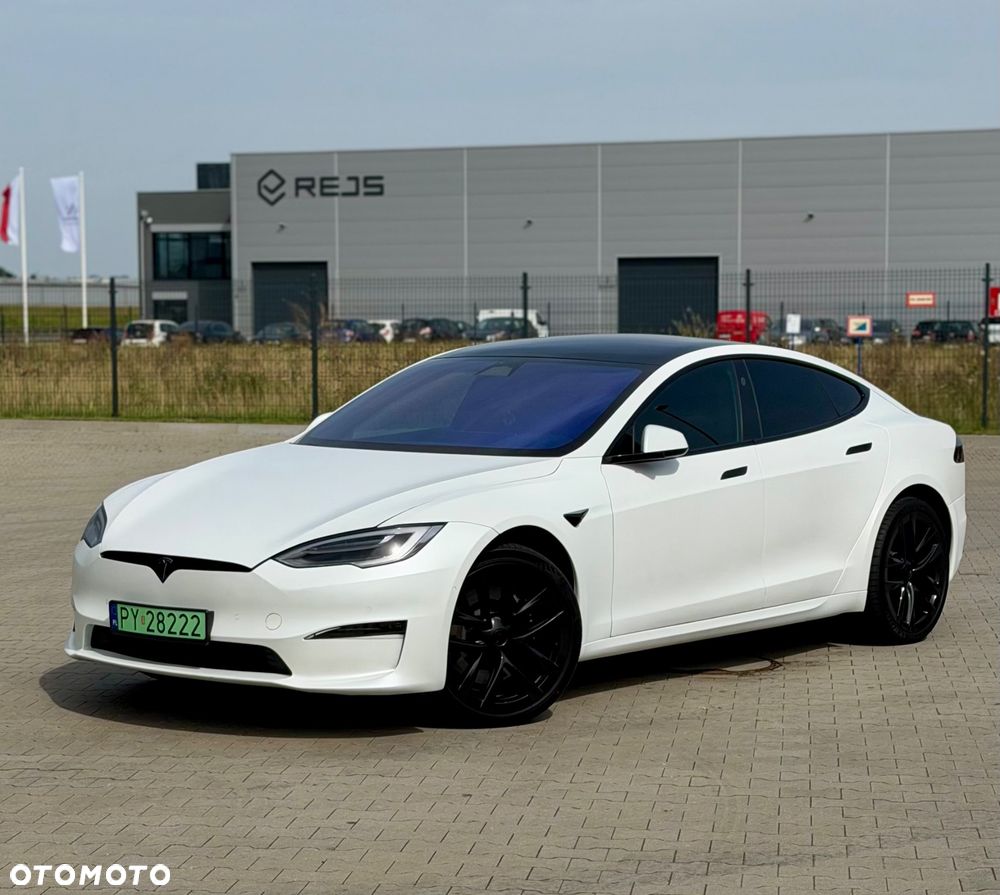 Tesla Model S - 17