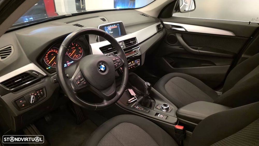 BMW X1 16 d sDrive Advantage - 38