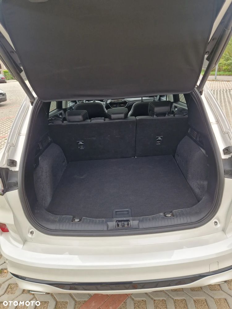 Ford Kuga - 10