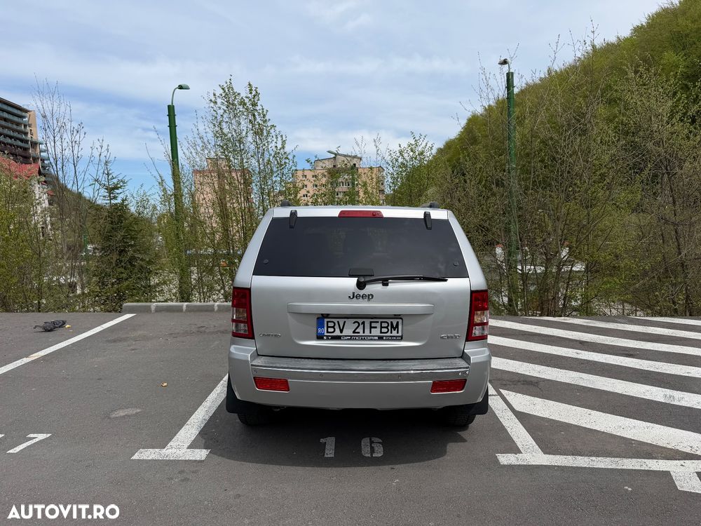 Jeep Grand Cherokee - 5