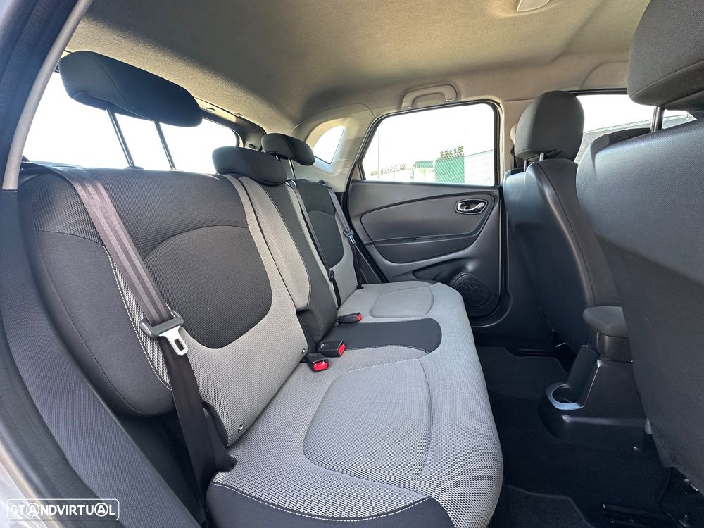 Renault Captur 1.5 dCi - 10