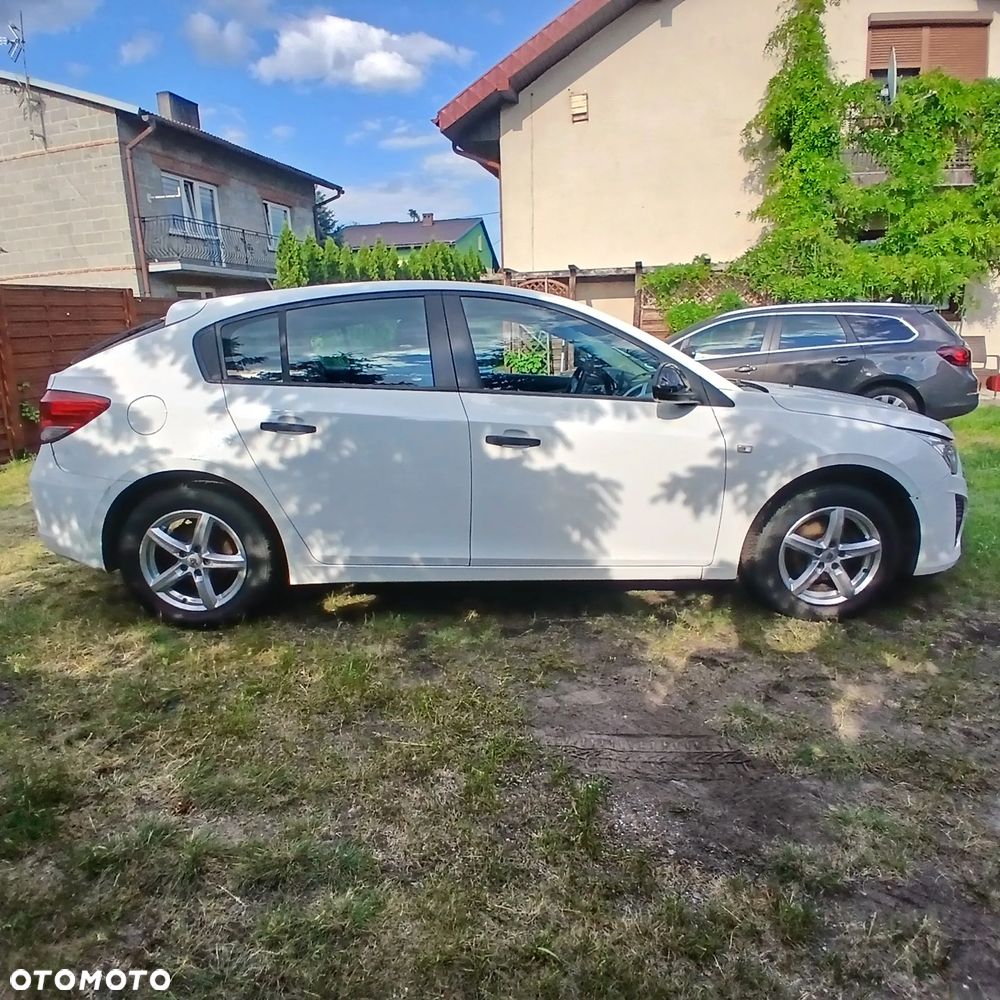 Chevrolet Cruze - 4