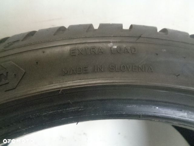 GOODYEAR VECTOR 4 SEASONS GEN-3 225/40R18 92Y - 11