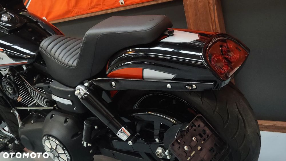 Harley-Davidson Dyna - 21