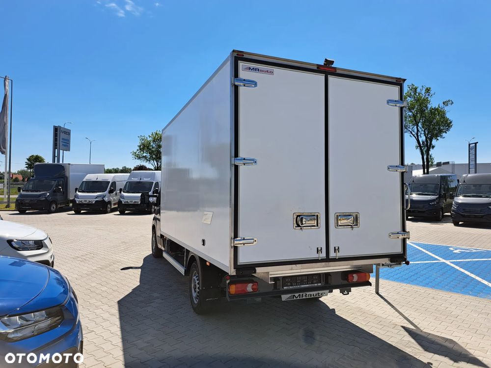 Fiat Ducato Kontener z windą - 11