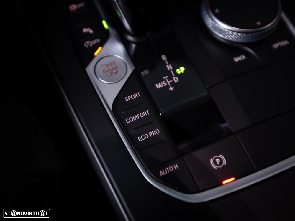 BMW 116 d Advantage Auto - 17