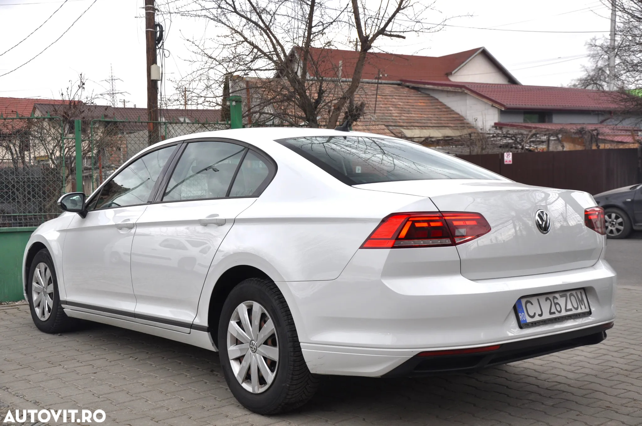 Volkswagen Passat Variant 2.0 TDI DSG Trendline - 6