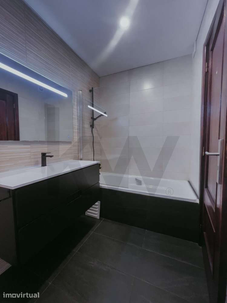 T2 - Conforto da cidade e serenidade do mar no apartamento perfeito em - Grande imagem: 5/9