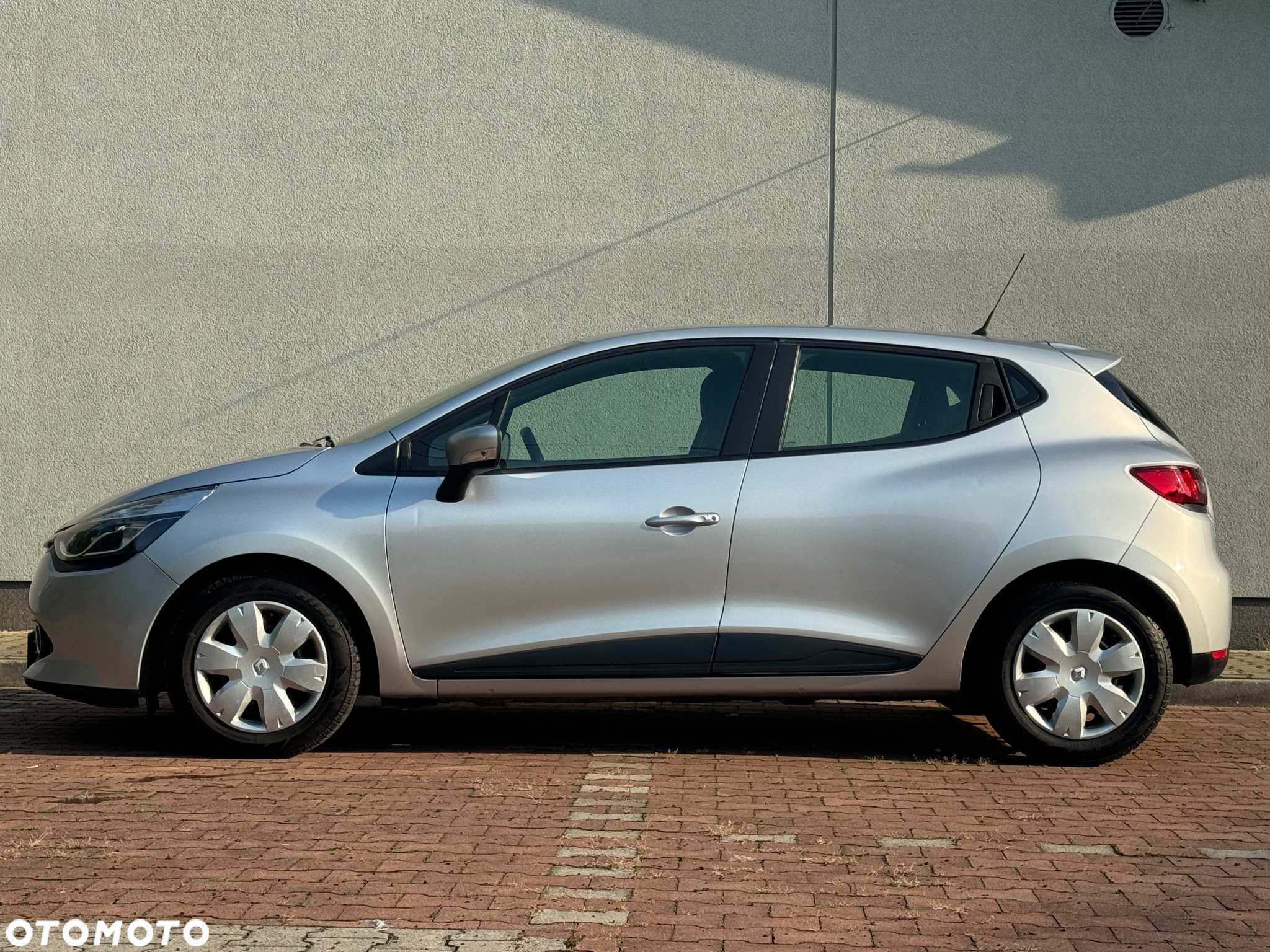 Renault Clio - 14