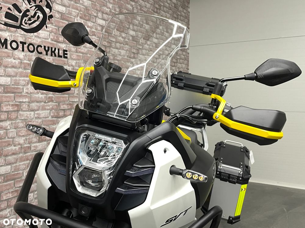 QJMOTOR SVT 650X - 15