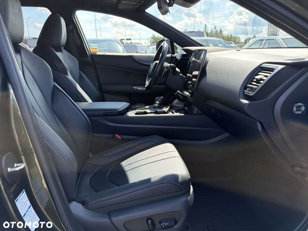 Lexus NX 350h F Sport AWD - 9
