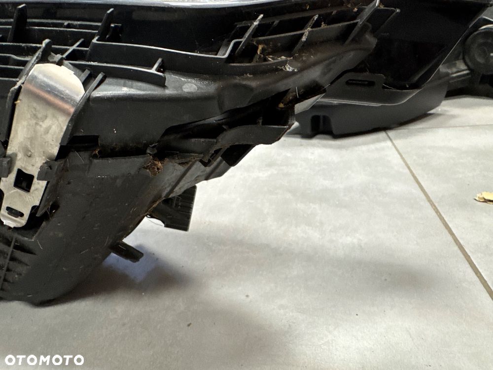 Volvo XC60 II 17- reflektor full led prawy - 3