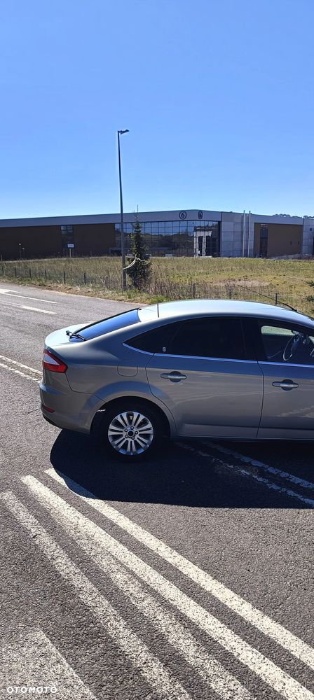 Ford Mondeo 1.8 TDCi Ghia - 33