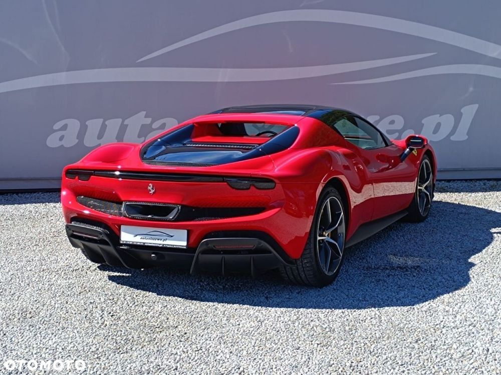 Ferrari 296 GTS - 33