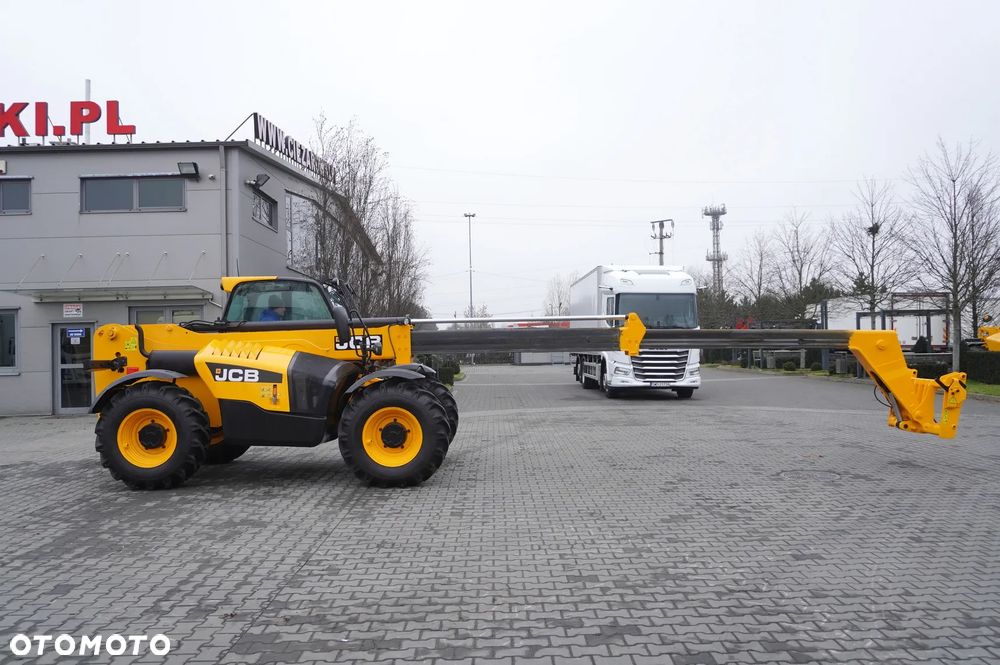 JCB 535-95 / 3,5 t / zasięg 9,5 m / joystick - 16