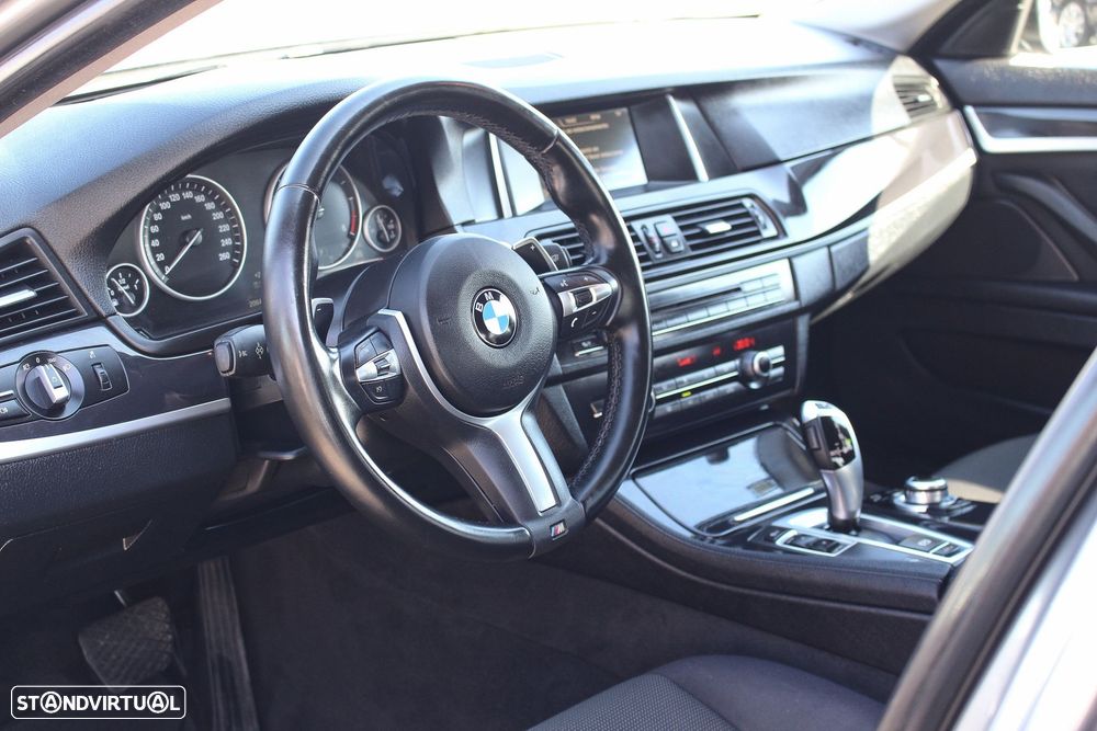 BMW 520 d Auto - 25