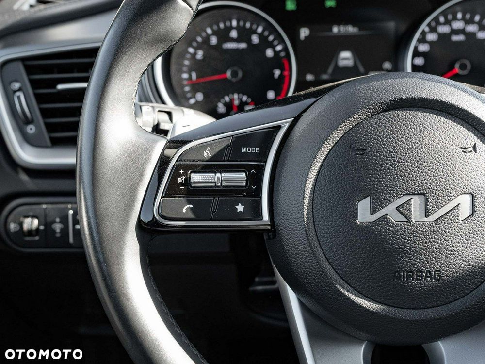 Kia Ceed 1.5 T-GDI M DCT - 16
