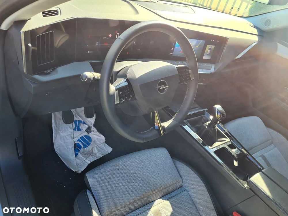 Opel Astra 1.2 Turbo GS Line - 27