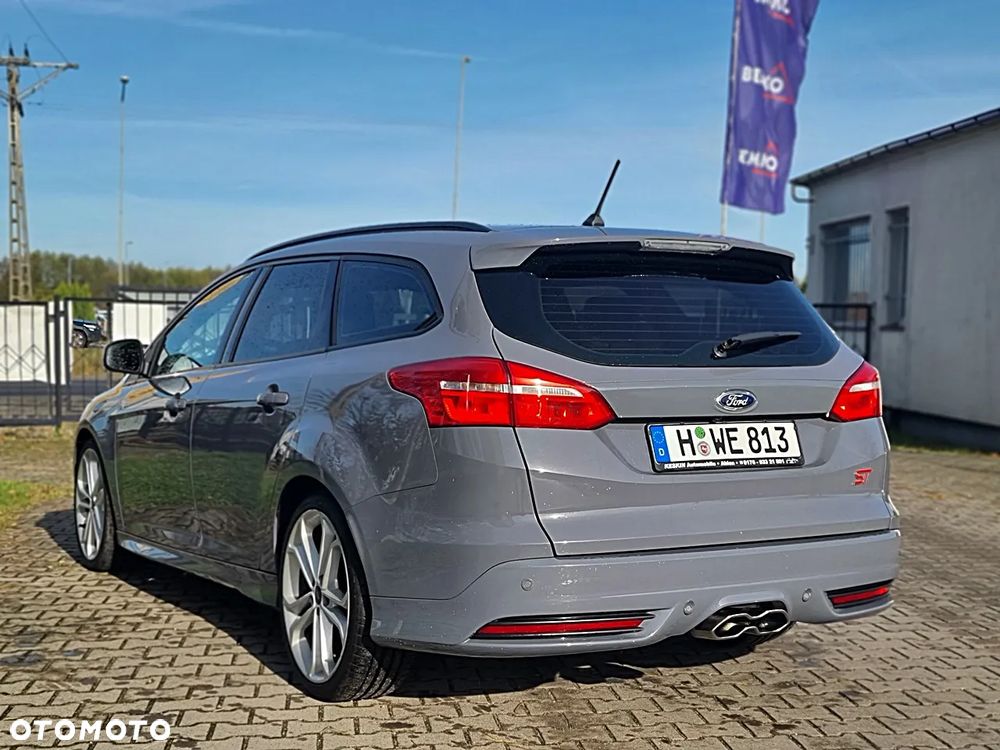 Ford Focus 2.0 TDCi ST-2 - 10