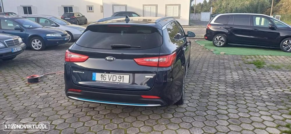 Kia Optima SW - 9