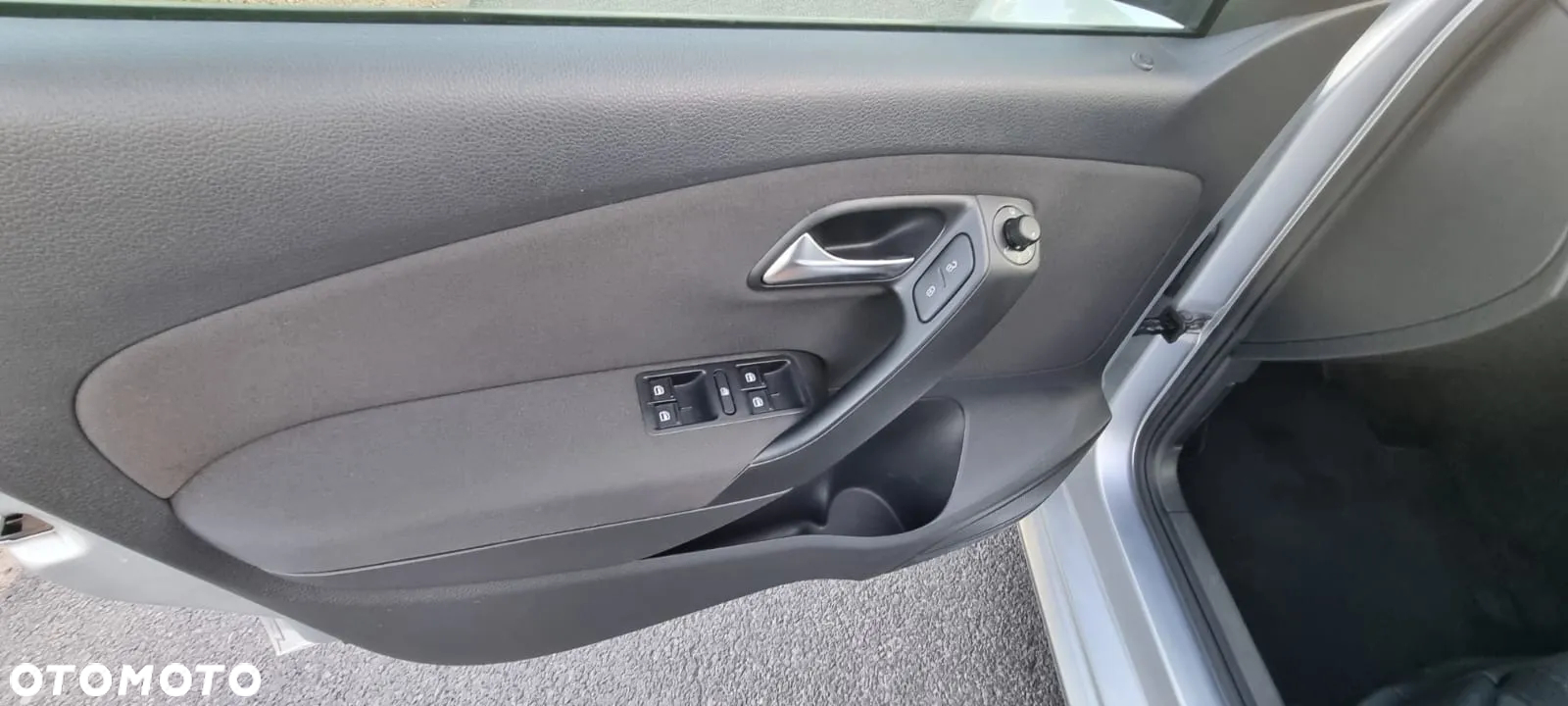 Volkswagen Polo 1.4 Comfortline - 11
