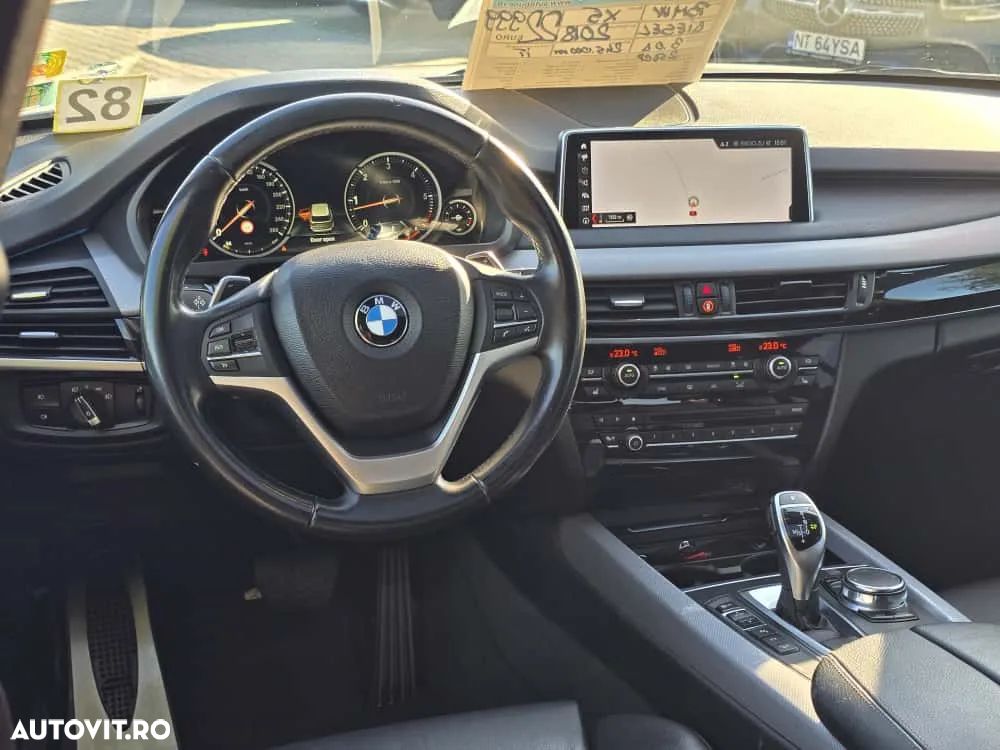 BMW X5 xDrive30d Sport-Aut. - 7
