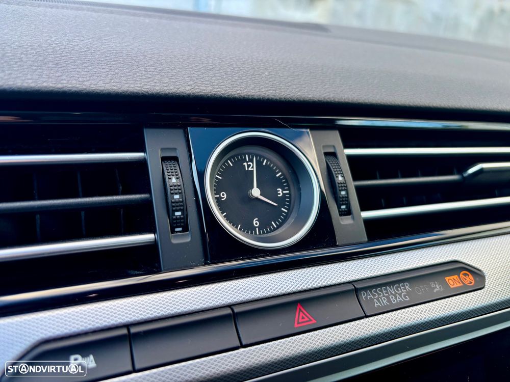 VW Passat Variant 1.6 TDI Highline - 36