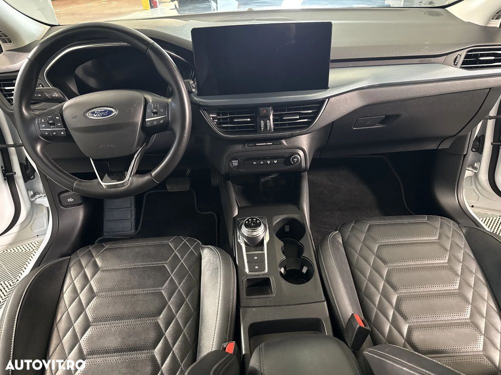 Ford Focus - 10