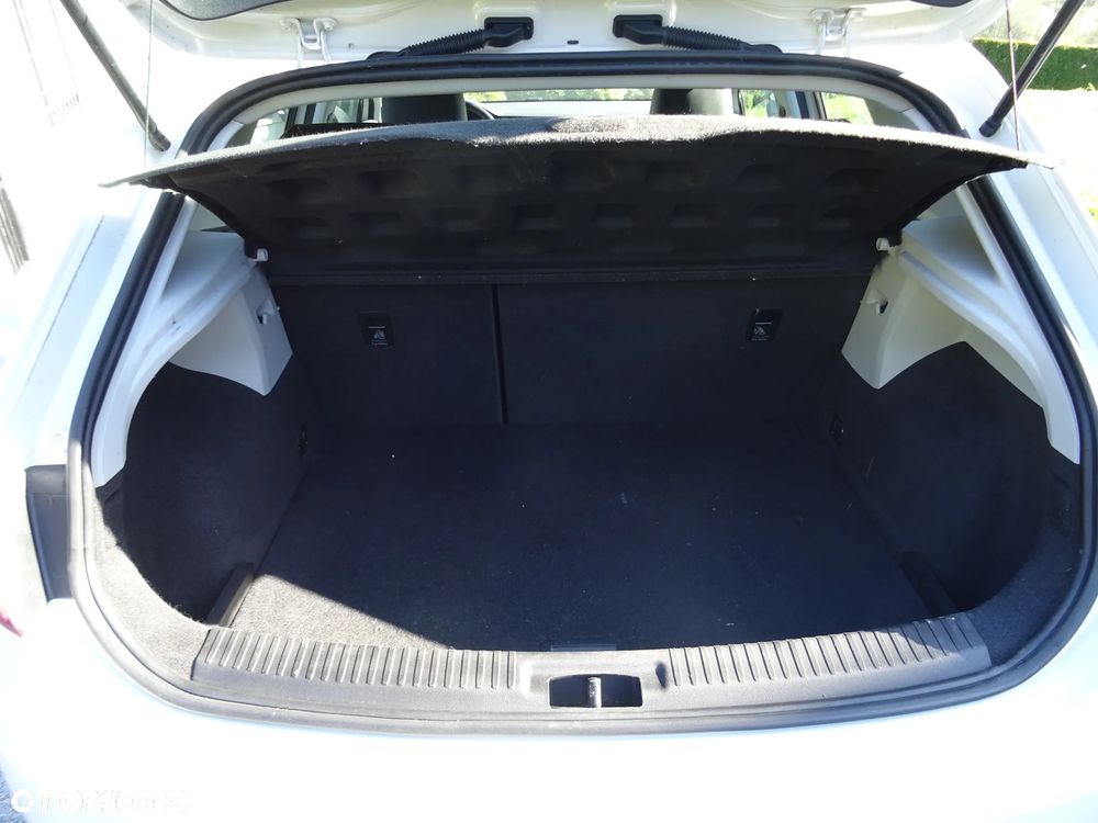 Seat Leon 1.2 TSI Start&Stop CONNECT - 23