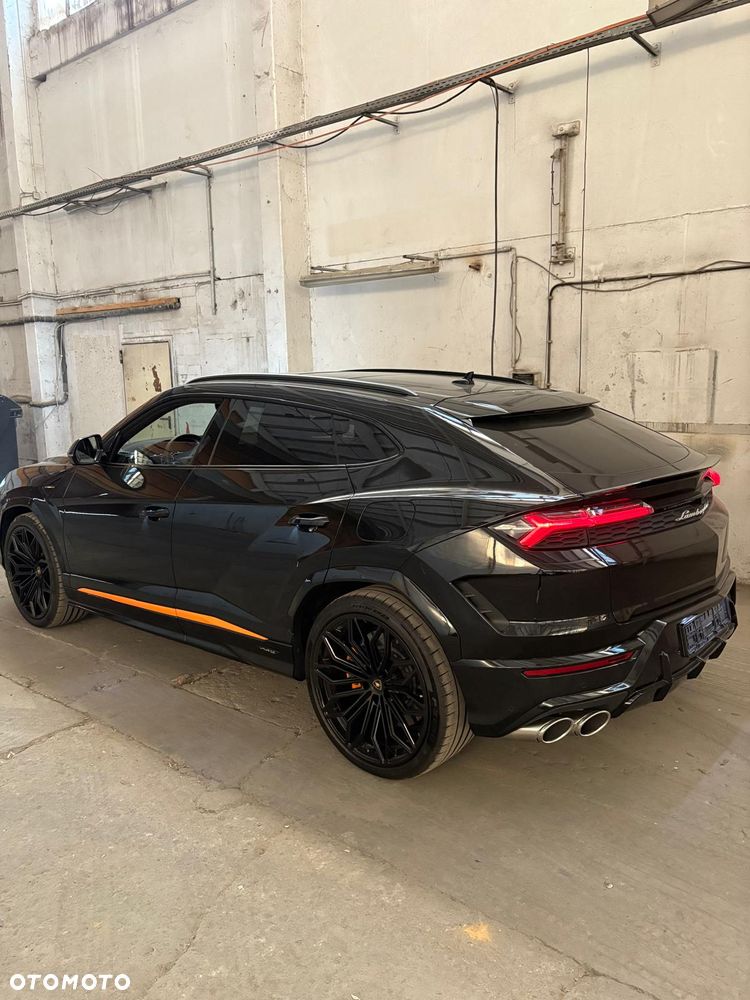 Lamborghini Urus - 2