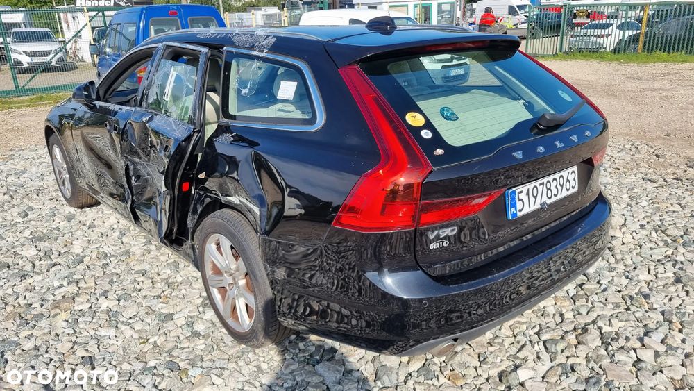 Volvo V90 D4 Geartronic Momentum Pro - 9