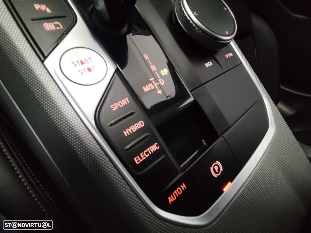 BMW 320 e Touring Auto - 23