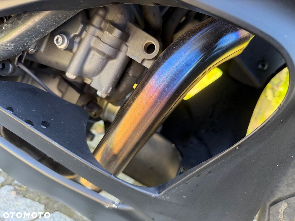 Yamaha R7 - 8