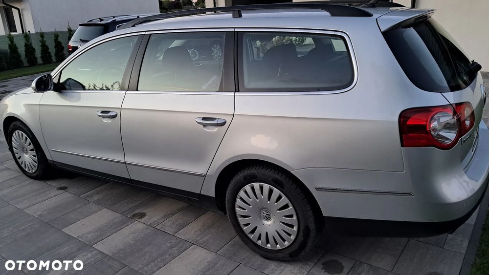 Volkswagen Passat - 2