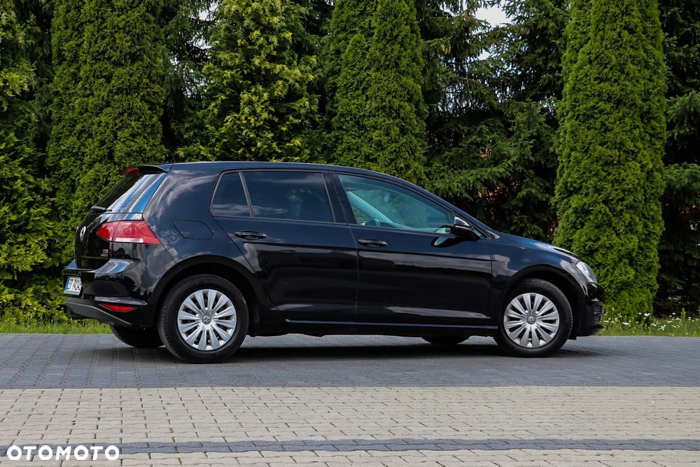 Volkswagen Golf 1.6 TDI DPF Highline - 14