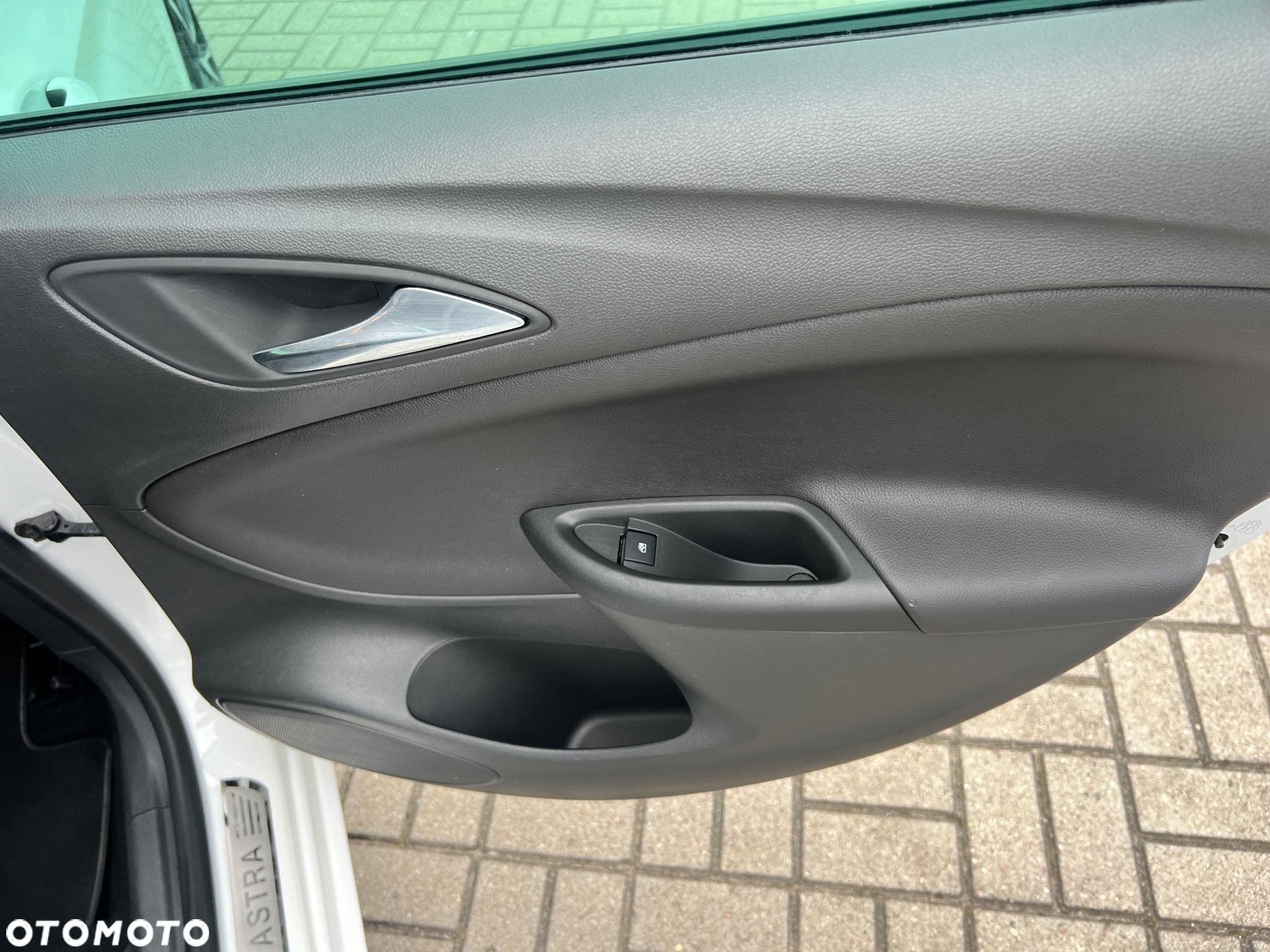 Opel Astra V 1.6 T GPF Dynamic S&S - 32