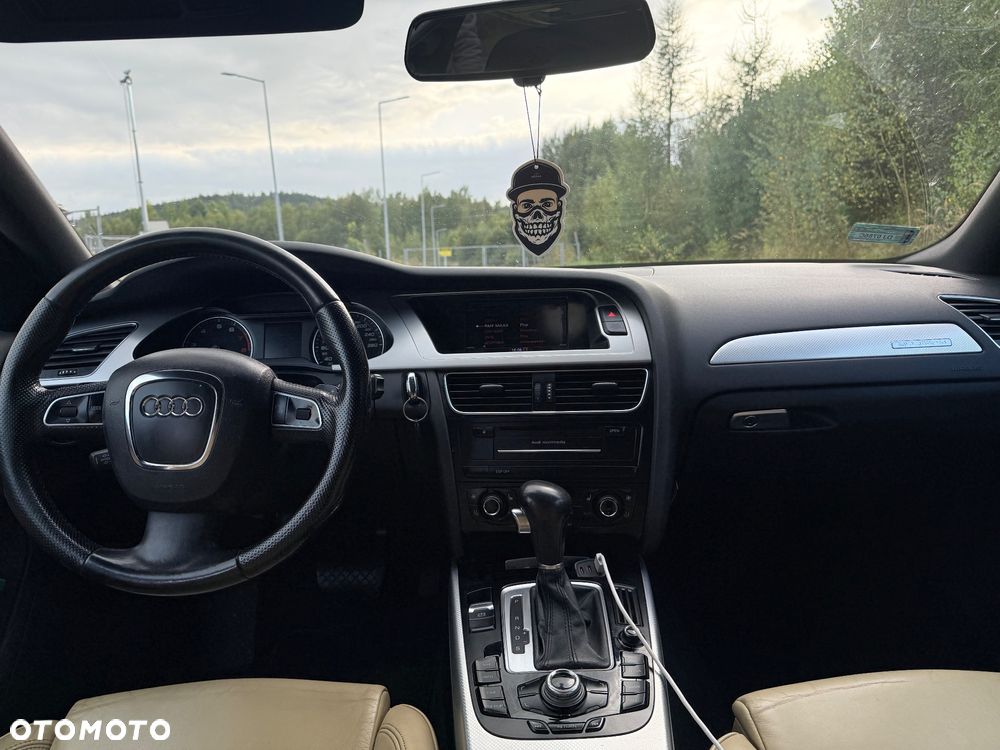 Audi A4 - 12