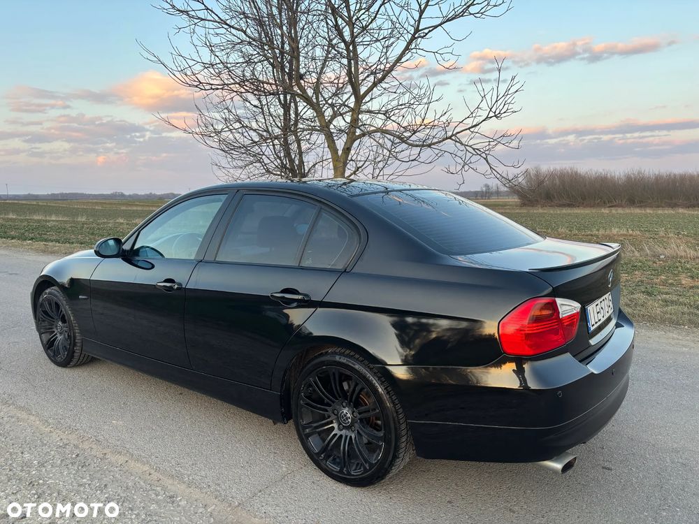 BMW Seria 3 318i - 10