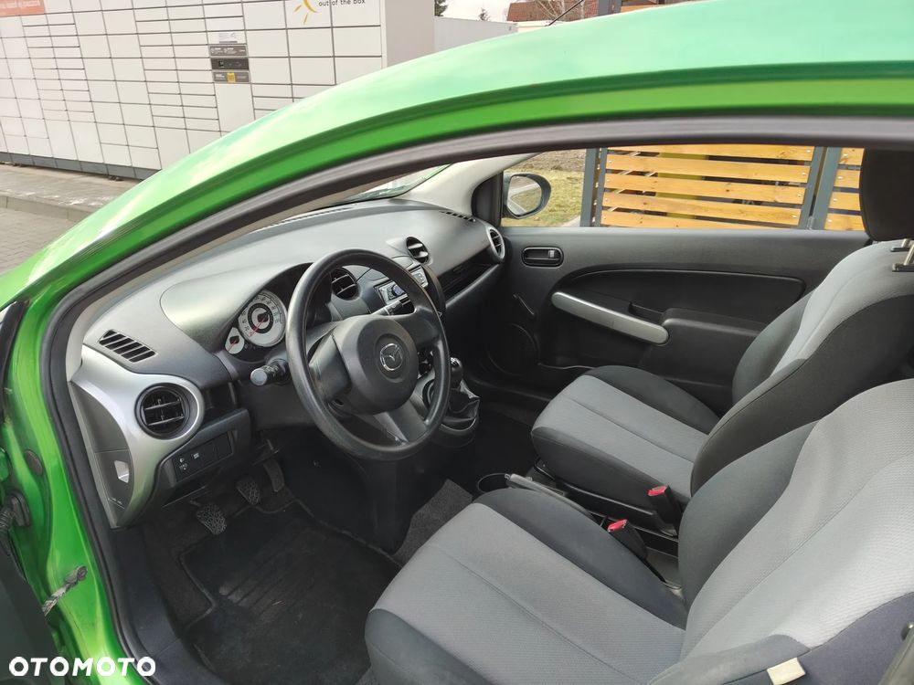 Mazda 2 - 11