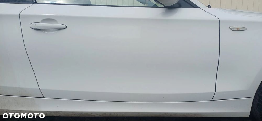 DRZWI LEWE PRAWE BMW 1 E81 E82 E88 300 Alpinweiss III PRZEDNIE PRZÓD - 1