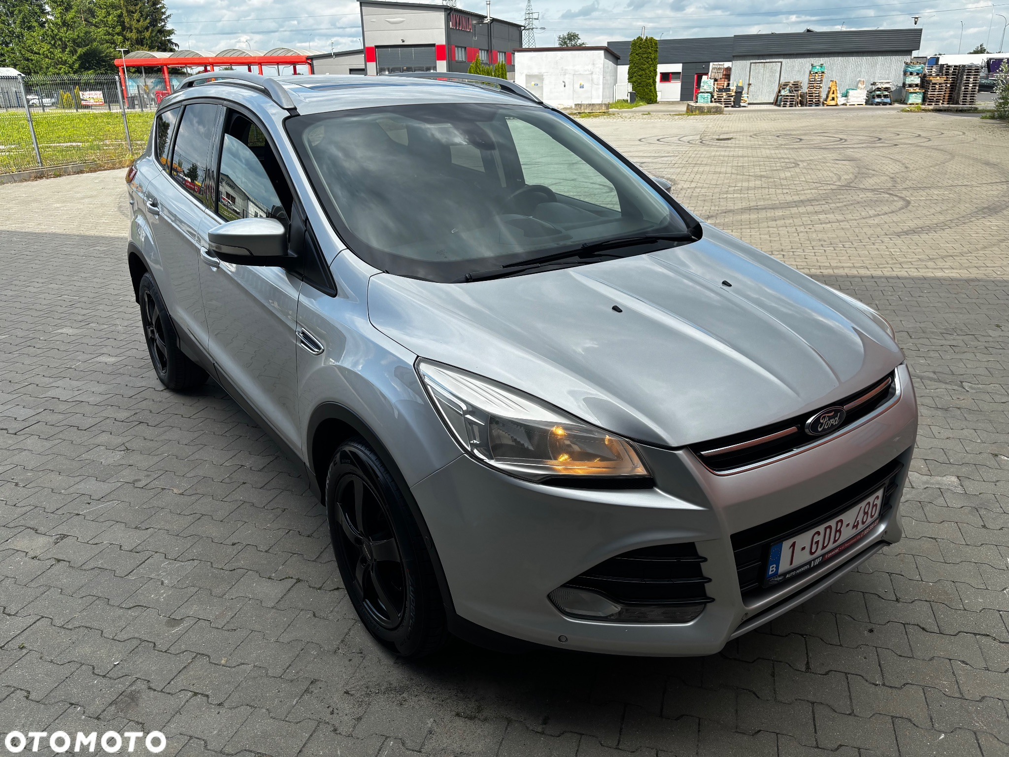 Ford Kuga 2.0 TDCi 2x4 Trend - 21
