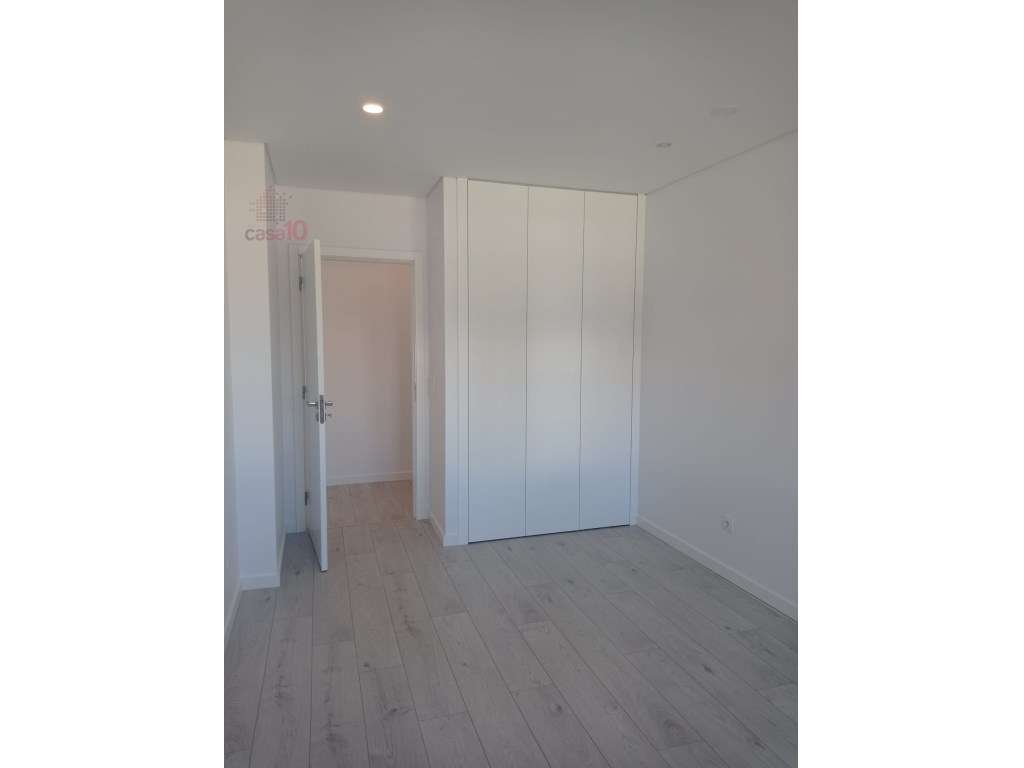 T3 novo com varandas e acabamentos premium para venda no Montijo - Grande imagem: 5/9