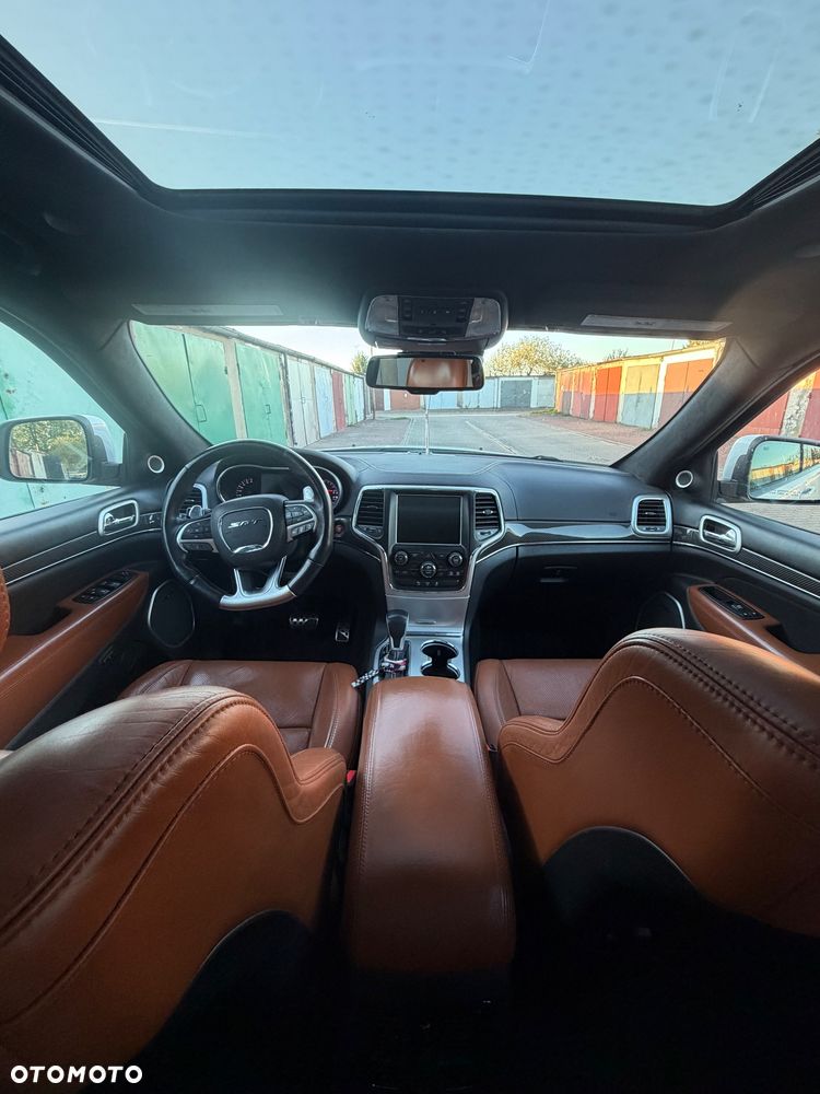 Jeep Grand Cherokee SRT8 - 7