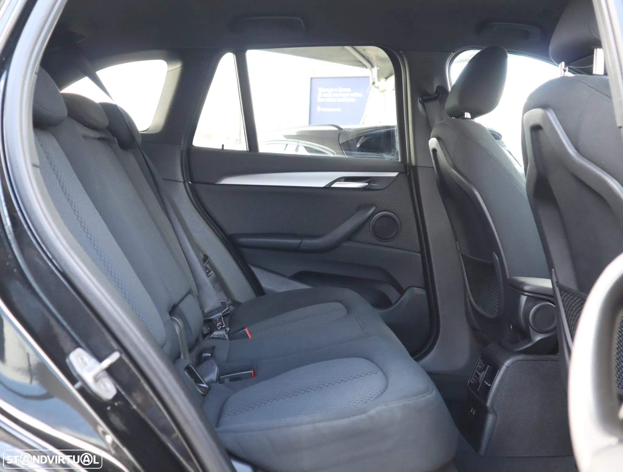 BMW X1 25 e xDrive - 23