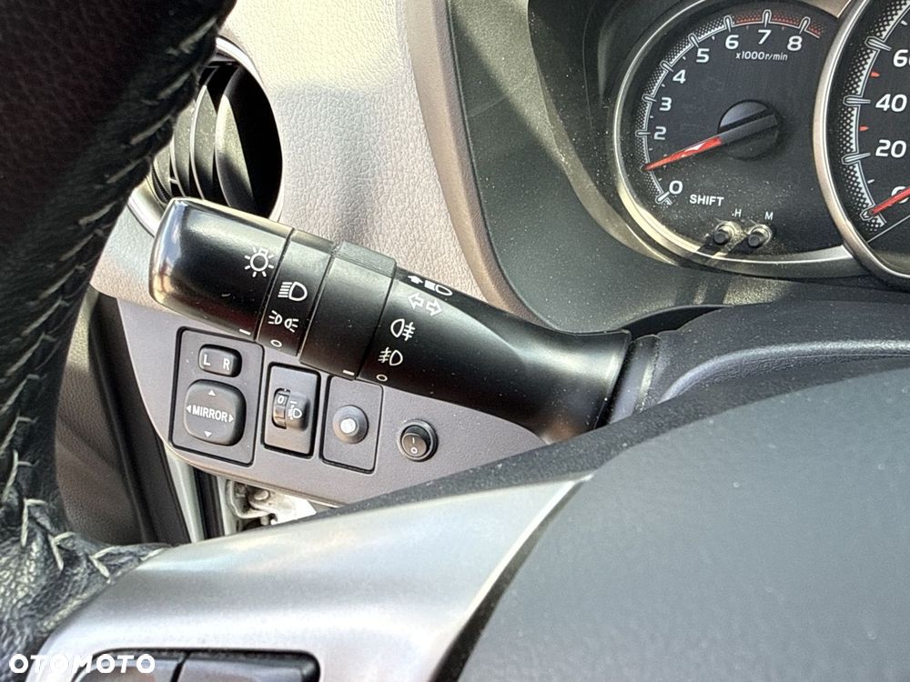 Toyota Yaris - 16