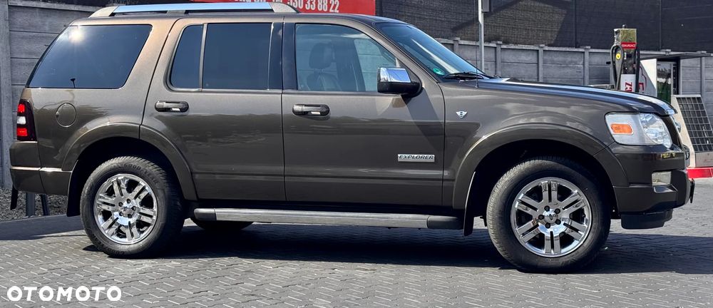 Ford Explorer 4.6 4WD - 12