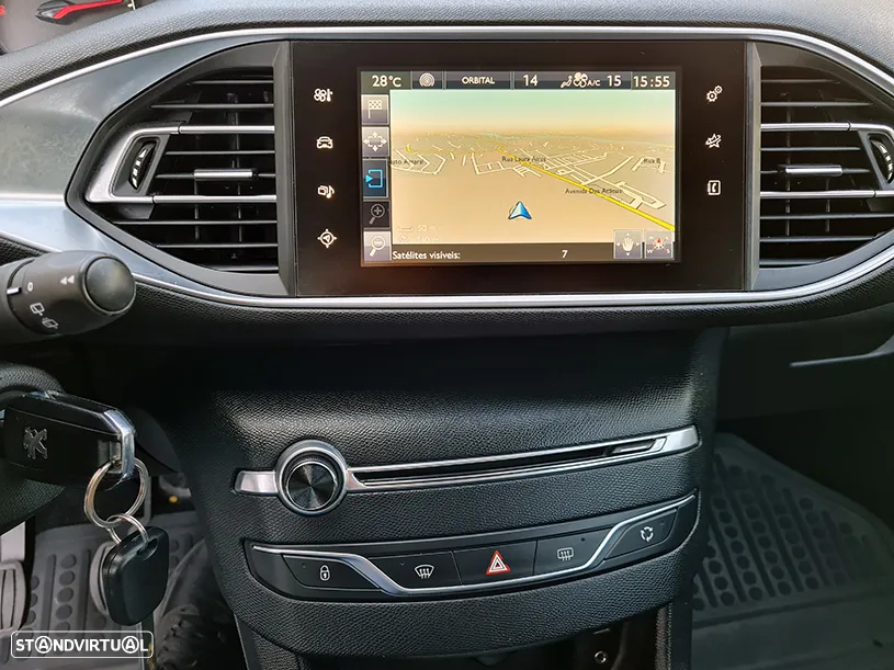 Peugeot 308 SW BlueHDi 100 Stop & Start Business-Line - 17