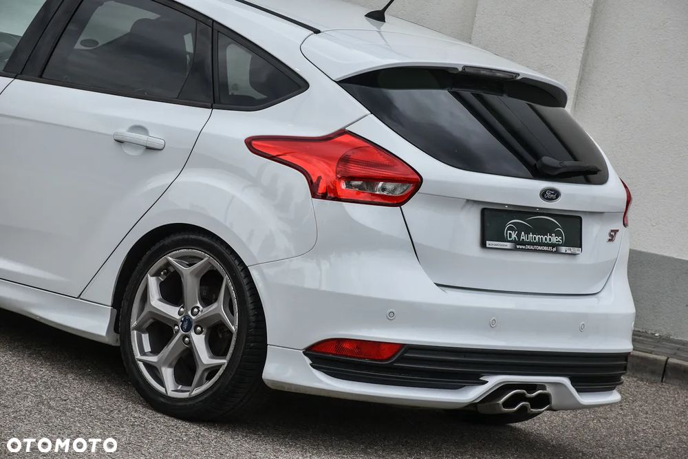 Ford Focus 2.0 EcoBoost ST mit Leder-Sport-Paket - 12